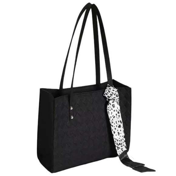 Black Quilted Felt Scarf Decor Bag Purse - Picture 3 of 10